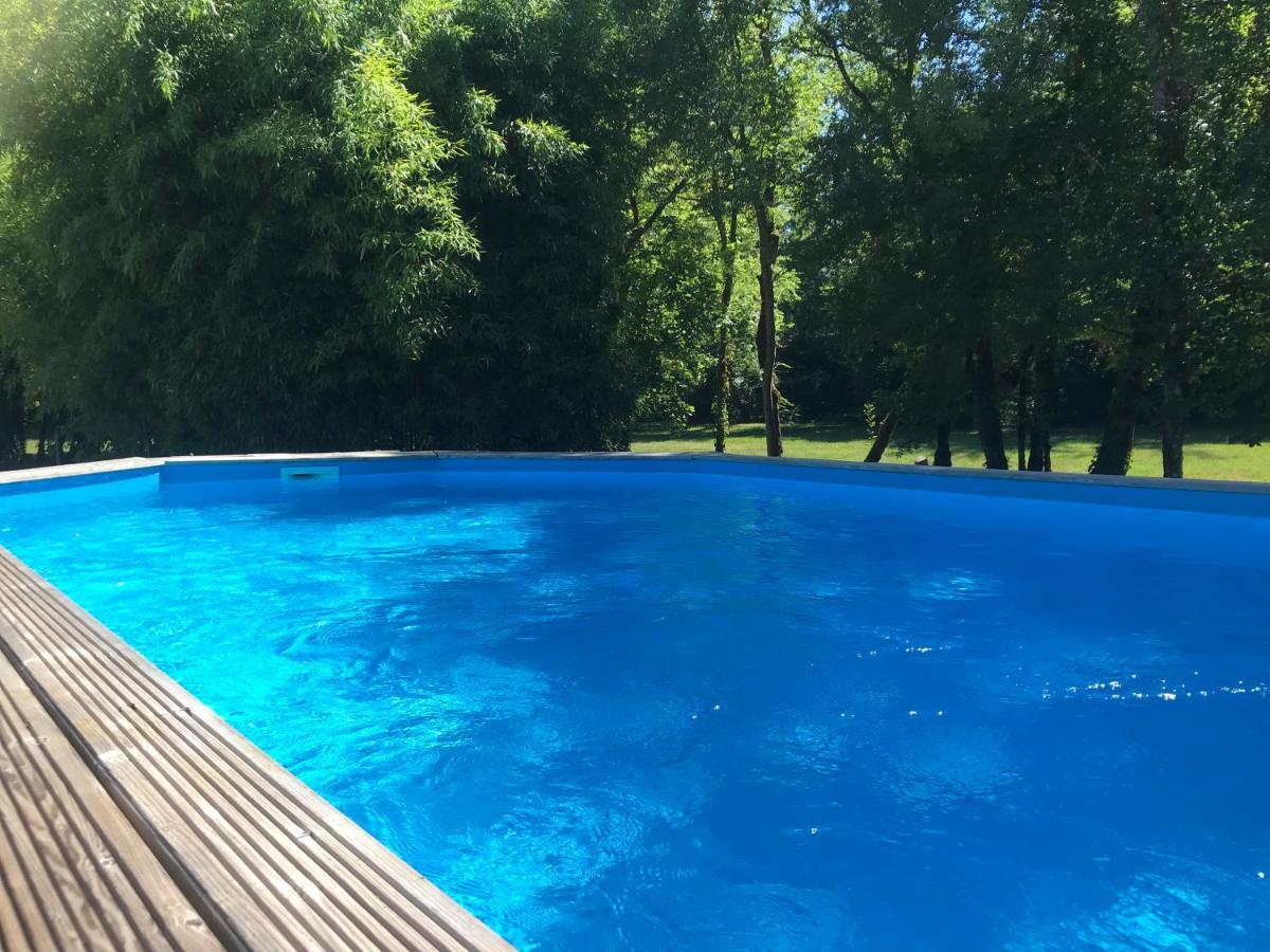 Gite De Charme Avec Piscine Montpezat-de-Quercy Exterior foto
